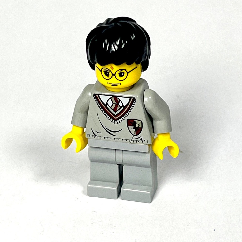LEGO Harry Potter Minifigure hp005 Yellow Head Light Gray Gryffindor Sweater
